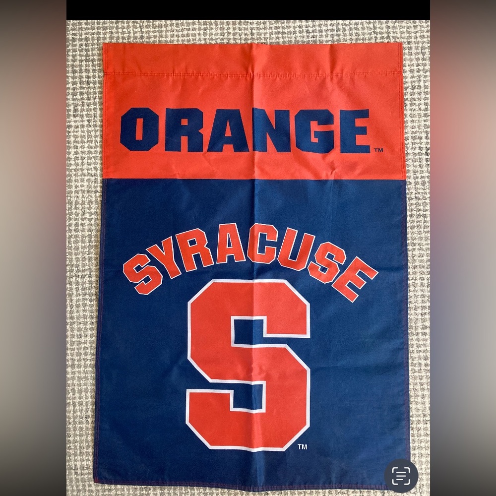 Syracuse flag